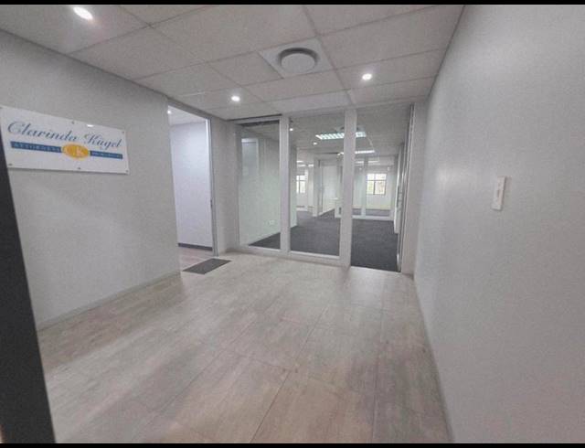 BUSINESS PROPERTY TO RENT IN FAERIE GLEN